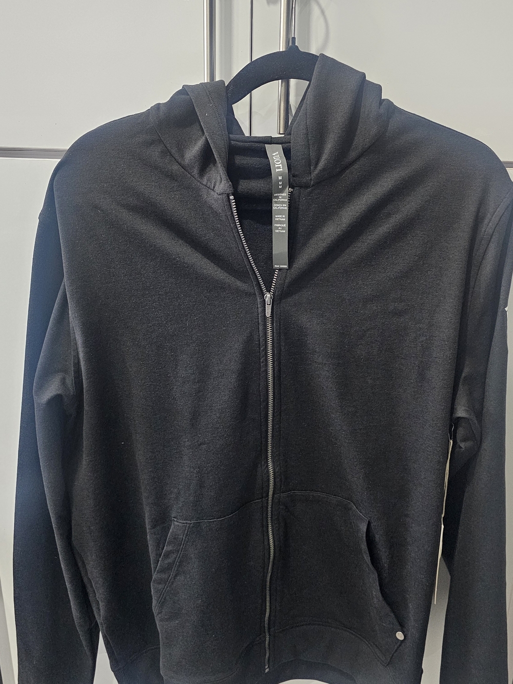 Vuori Men's Black Full-Zip Hooded Windbreaker